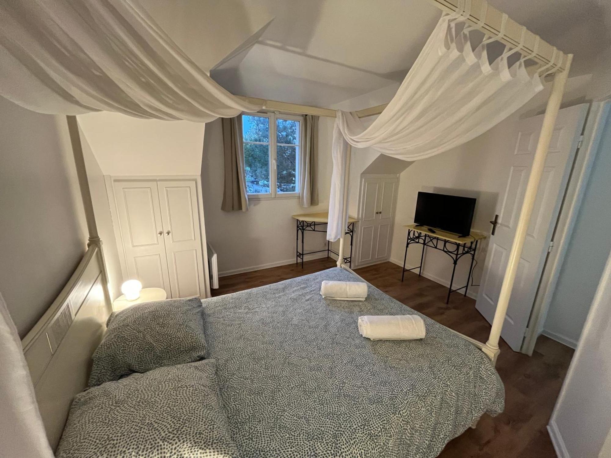Cottage Avec Terrasse Domaine Golf De Limere Prox Orleans Ardon (Loiret) Exterior foto